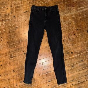 American Eagle black 4 super hi-rise normcore jeggings